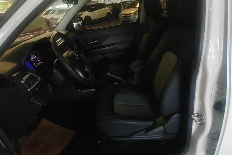 Used Great Wall Wingle 5 2023 "Dry Meal" Version 1.5T Gasoline Two-Wheel-Drive Advanced Large Double Left Front Seat