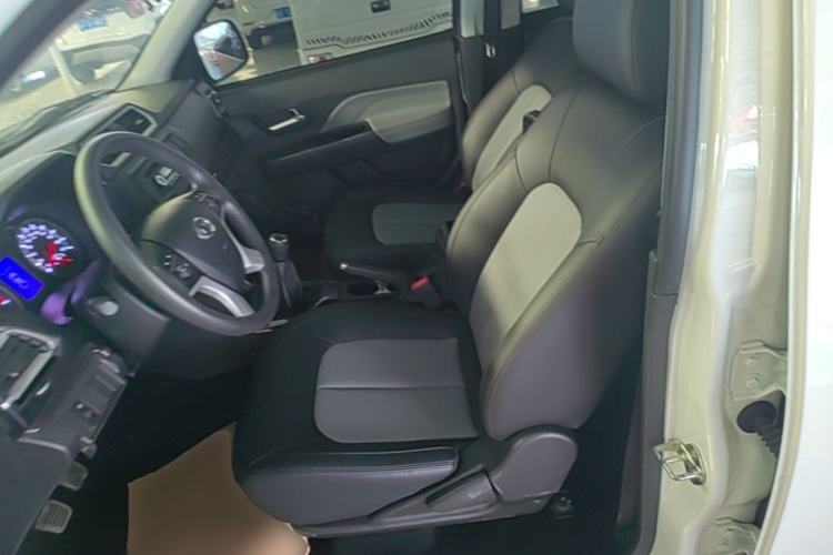 Used Great Wall Wingle 5 2023 "Dry Meal" Version 1.5T Gasoline Two-Wheel-Drive Advanced Large Double Left Front Seat