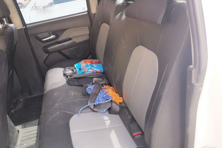 Used Great Wall Wingle 5 2023 "Dry Meal" Version 1.5T Gasoline Two-Wheel-Drive Advanced Large Double Left Rear Seat