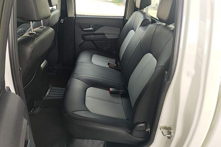 Used Great Wall Wingle 5 2023 2.0T Diesel Two-Wheel Drive Elite Plus Left Rear Seat