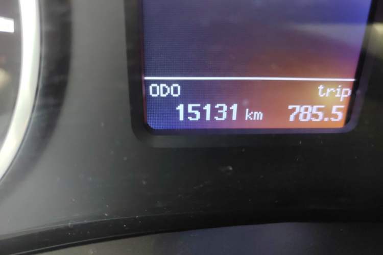 Used Great Wall Wingle 5 2023 2.4L Gasoline Two-Wheel-Drive Entry-Level Big Double Odometer Close Up