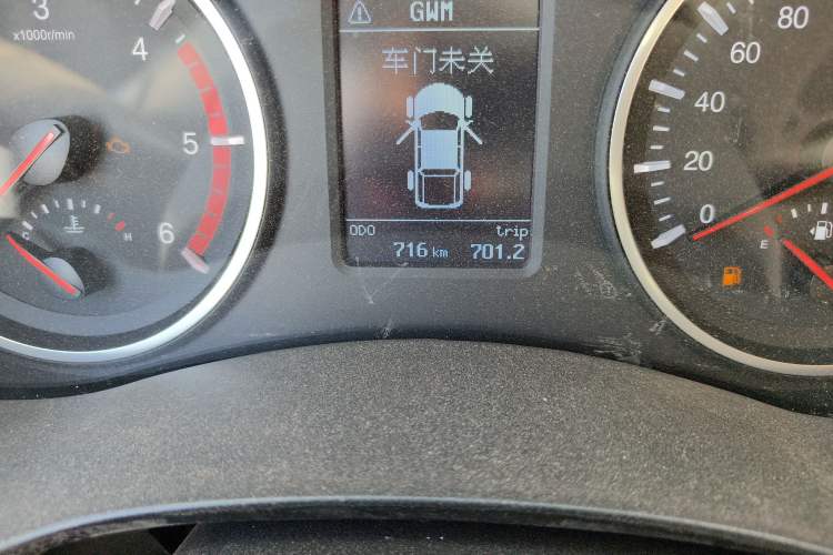 Used Great Wall Wingle 5 2023 2.0T Diesel Two-Wheel Drive Advanced Big Double Odometer Close Up
