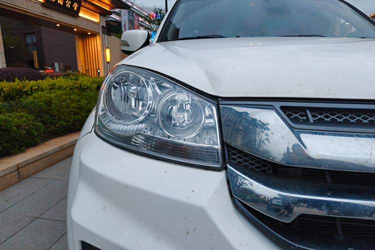 Used Great Wall Wingle 5 2023 2.0T Diesel Two-Wheel Drive Advanced Big Double Right Front Headlight