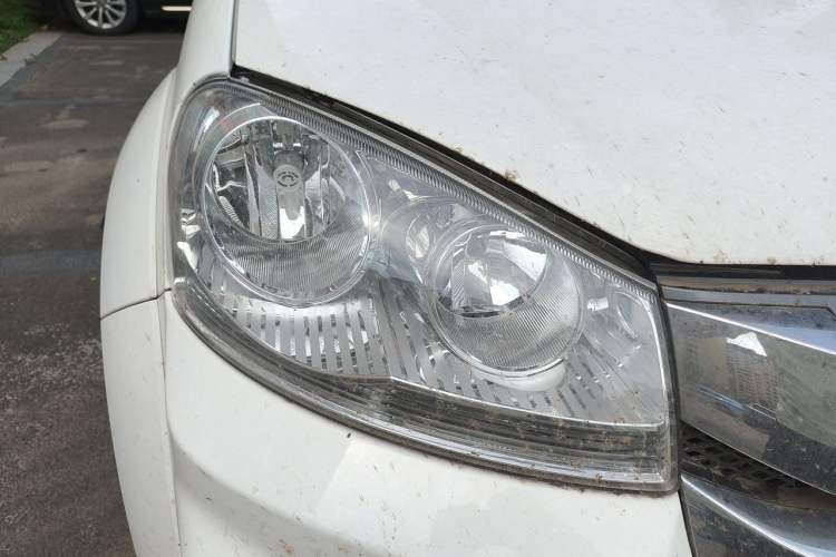 Used Great Wall Wingle 5 2023 2.4L Gasoline 4x4 Entry-Level Big Double Right Front Headlight