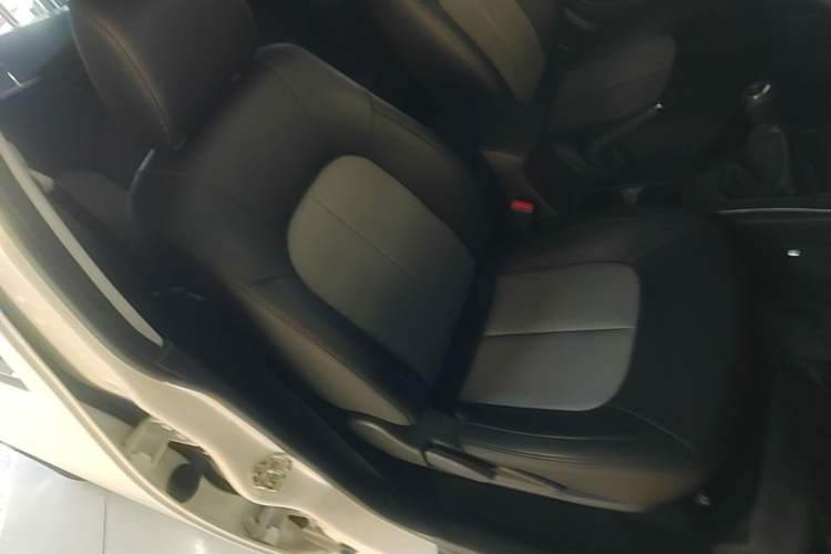 Used Great Wall Wingle 5 2023 "Dry Meal" Version 1.5T Gasoline Two-Wheel-Drive Advanced Large Double Right Front Seat