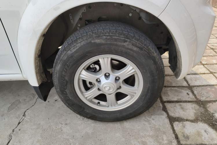 Used Great Wall Wingle 5 2023 2.0T Diesel Two-Wheel Drive Elite Plus Right Front Wheel Hub