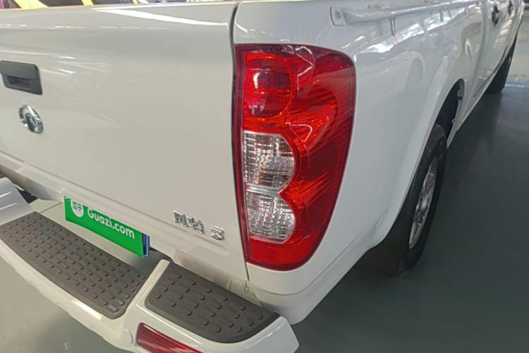 Used Great Wall Wingle 5 2023 "Dry Meal" Version 1.5T Gasoline Two-Wheel-Drive Advanced Large Double Right Rear Taillight