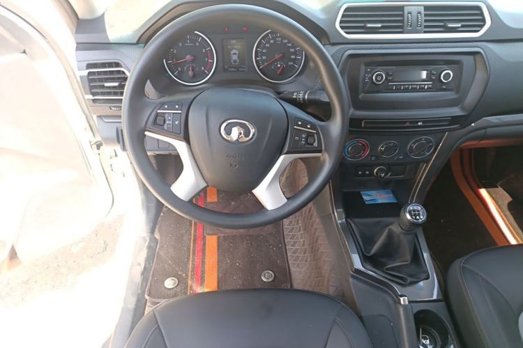 Used Great Wall Wingle 5 2023 2.4L Gasoline Two-Wheel-Drive Entry-Level Big Double Steering Wheel