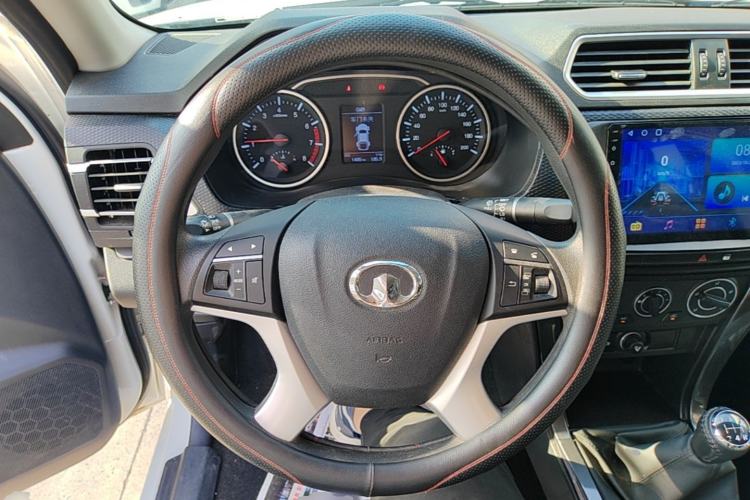 Used Great Wall Wingle 5 2023 "Dry Meal" Version 1.5T Gasoline Two-Wheel-Drive Advanced Large Double Steering Wheel