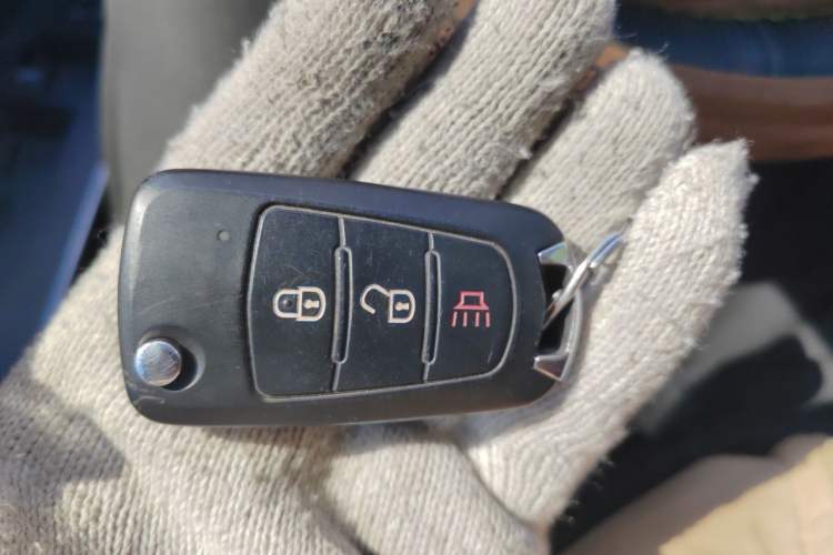 Used Great Wall Wingle 5 2023 2.4L Gasoline Two-Wheel-Drive Entry-Level Big Double Vehicle Key