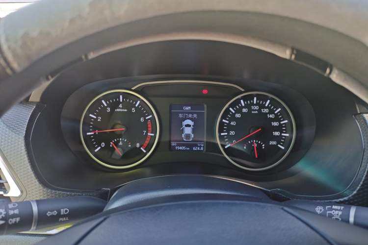 Used Great Wall Wingle 5 2023 "Ganfan" Version 1.5T Gasoline Two-Wheel-Drive Advanced Trim with Long Cargo Bed Instrument Cluster