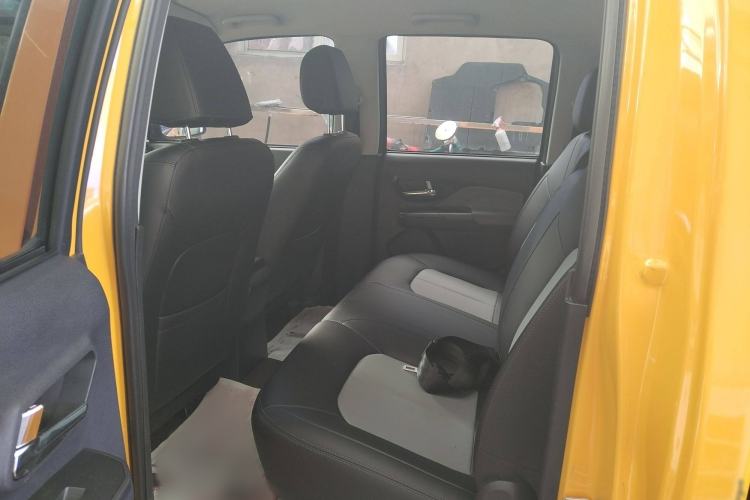 Used Great Wall Wingle 5 2023 2.0T Diesel Two-Wheel Drive Advanced Big Double Interior 3