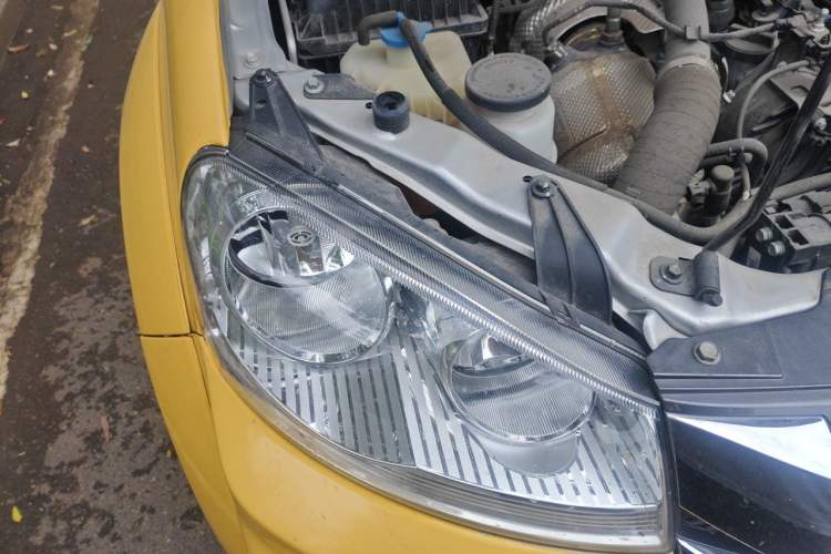 Used Great Wall Wingle 5 2023 2.0T Diesel Two-Wheel Drive Advanced Big Double Right Front Headlight