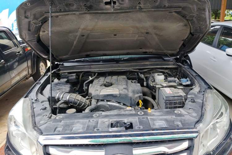 Used Great Wall Wingle 6 2014 2.0T Two-Wheel Drive Elite Version 4D20B Engine Bay