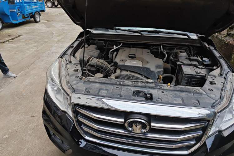 Used Great Wall Wingle 6 2014 2.0T Two-Wheel Drive Navigation Version 4D20B Engine Bay Right