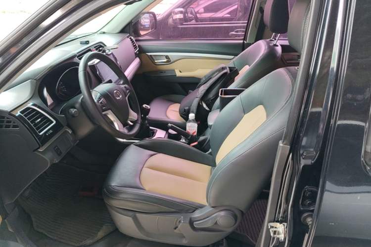 Used Great Wall Wingle 6 2014 2.0T Two-Wheel Drive Elite Version 4D20B Left Front Seat