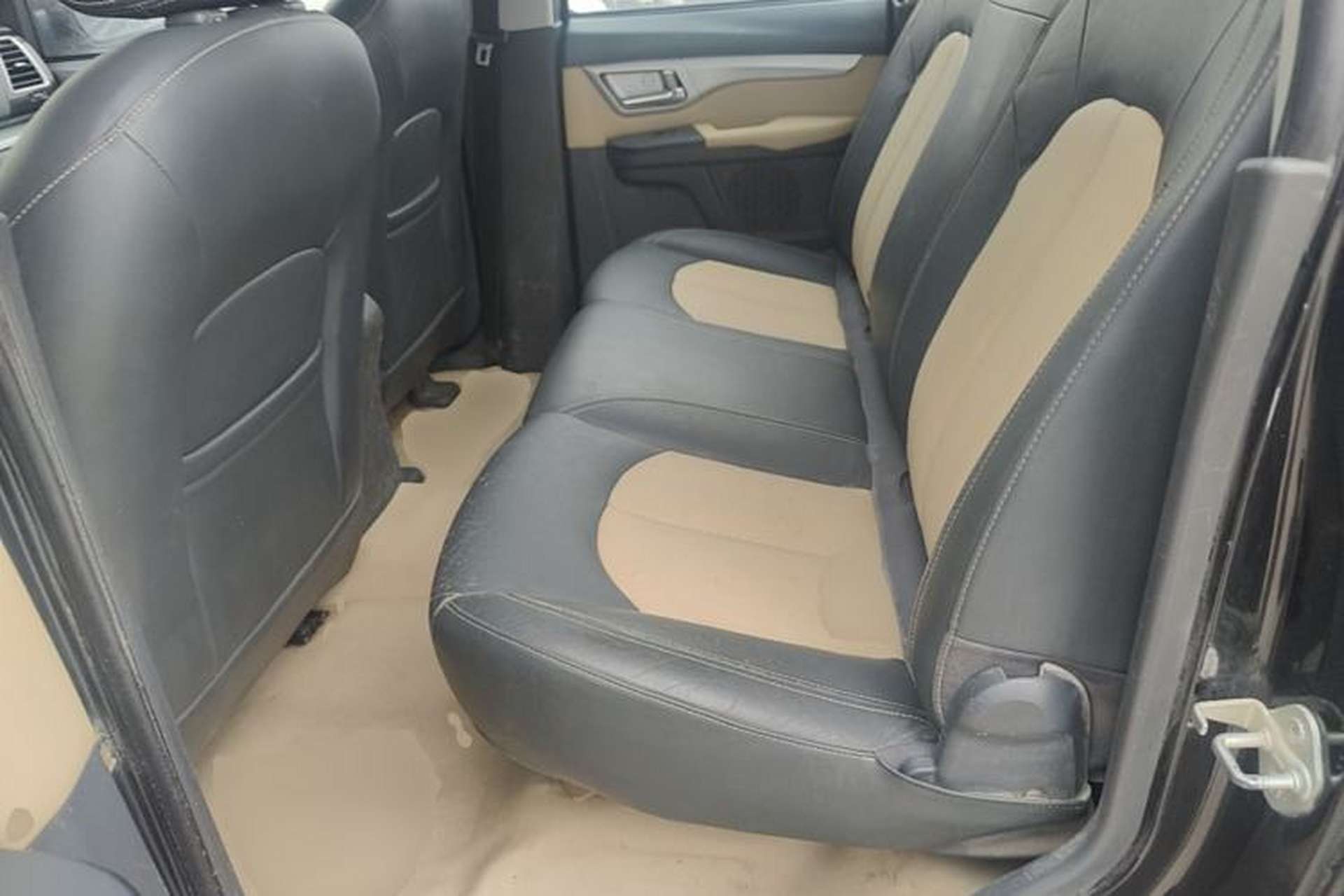 Used Great Wall Wingle 6 2014 2.0T Two-Wheel Drive Navigation Version 4D20B Left Rear Seat