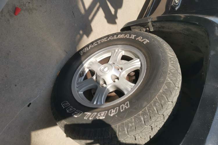 Used Great Wall Wingle 6 2014 2.0T Two-Wheel Drive Elite Version 4D20B Right Front Wheel Hub