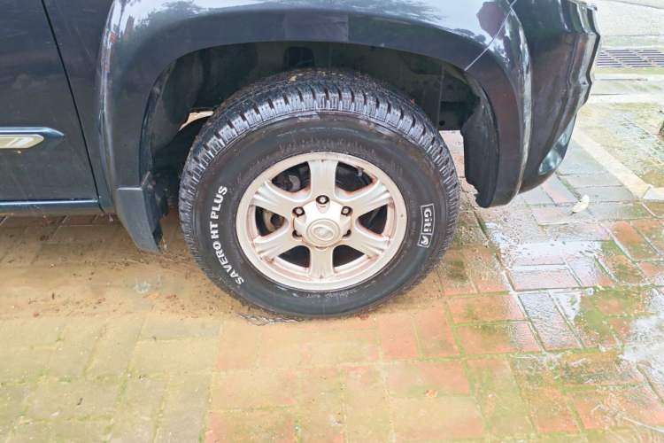 Used Great Wall Wingle 6 2014 2.0T Two-Wheel Drive Elite Version 4D20B Right Front Wheel Hub