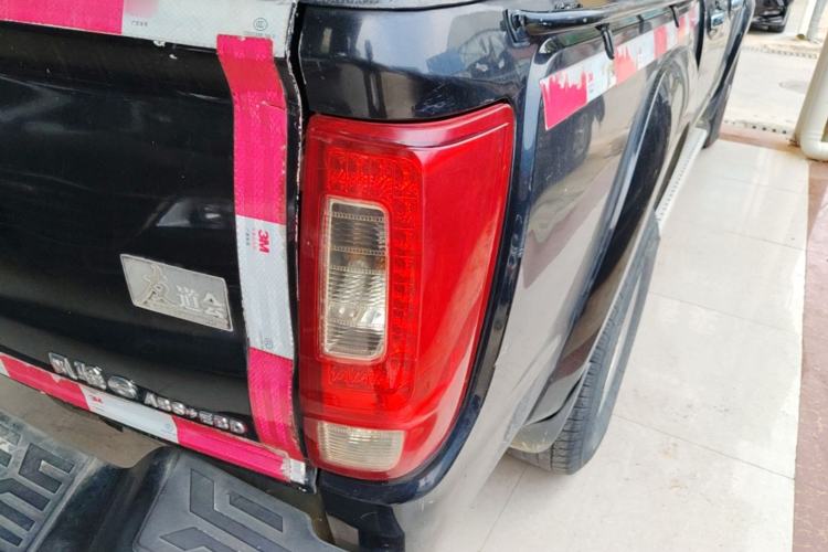 Used Great Wall Wingle 6 2014 2.0T Two-Wheel Drive Elite Version 4D20B Right Rear Taillight