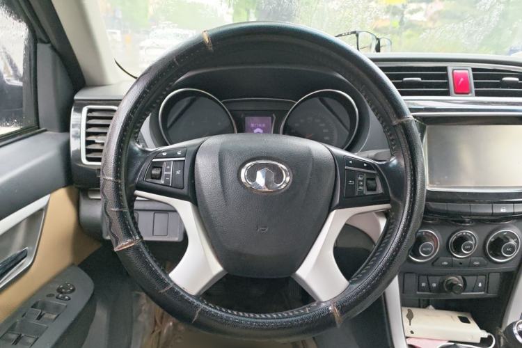 Used Great Wall Wingle 6 2014 2.0T Two-Wheel Drive Elite Version 4D20B Steering Wheel
