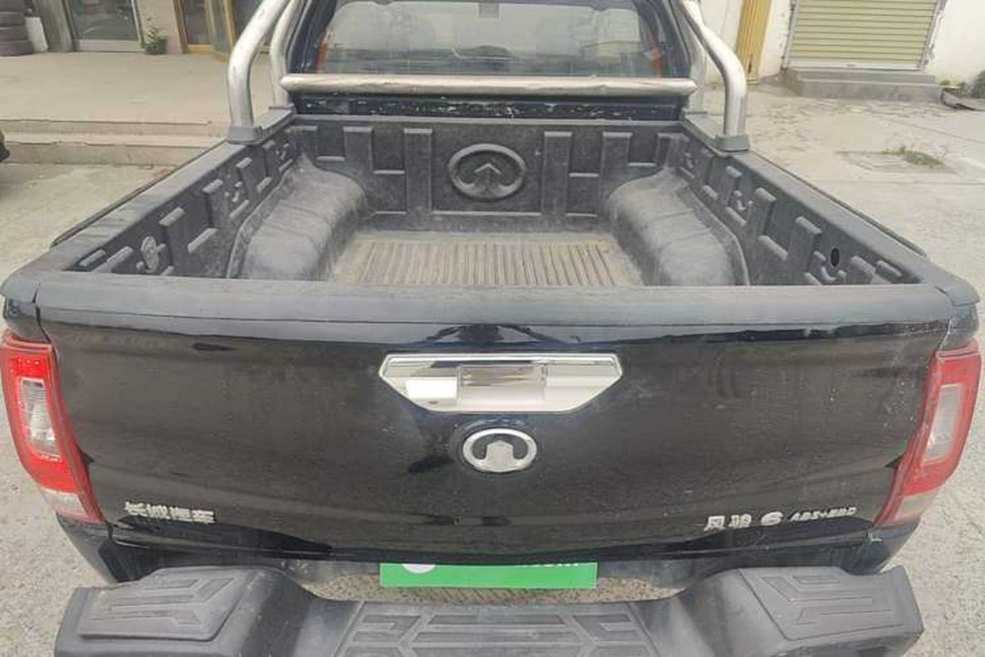 Used Great Wall Wingle 6 2014 2.0T Two-Wheel Drive Navigation Version 4D20B Trunk
