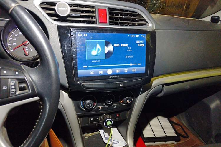 Used Great Wall Wingle 6 2014 2.0T Two-Wheel Drive Elite Version 4D20B Audio And AC Panel