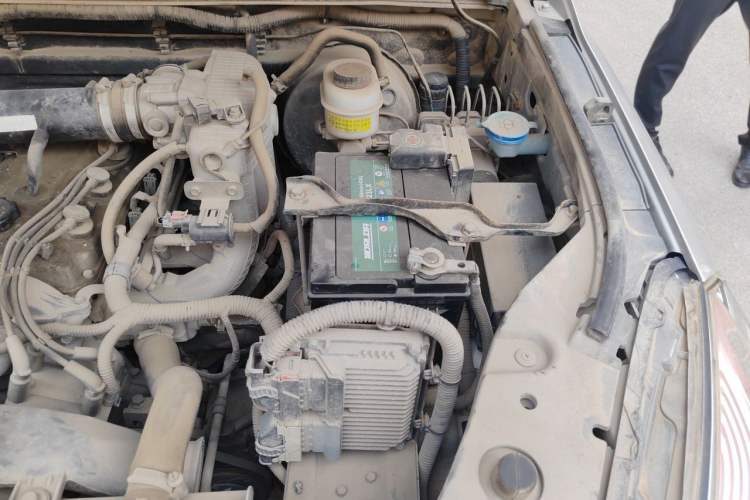 Used Great Wall Wingle 6 2014 2.4L Two-Wheel Drive Elite Version 4G69 Engine Bay Left