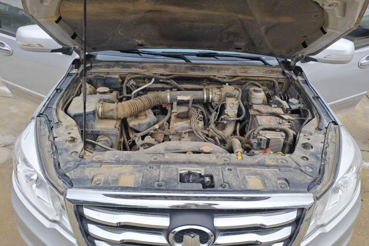Used Great Wall Wingle 6 2014 2.4L Two-Wheel Drive Elite Version 4G69 Engine Bay