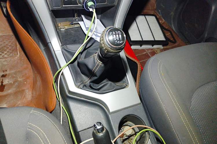 Used Great Wall Wingle 6 2014 2.0T Two-Wheel Drive Elite Version 4D20B Gear Lever