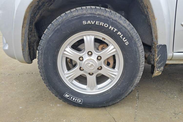 Used Great Wall Wingle 6 2014 2.4L Two-Wheel Drive Elite Version 4G69 Left Front Wheel Hub