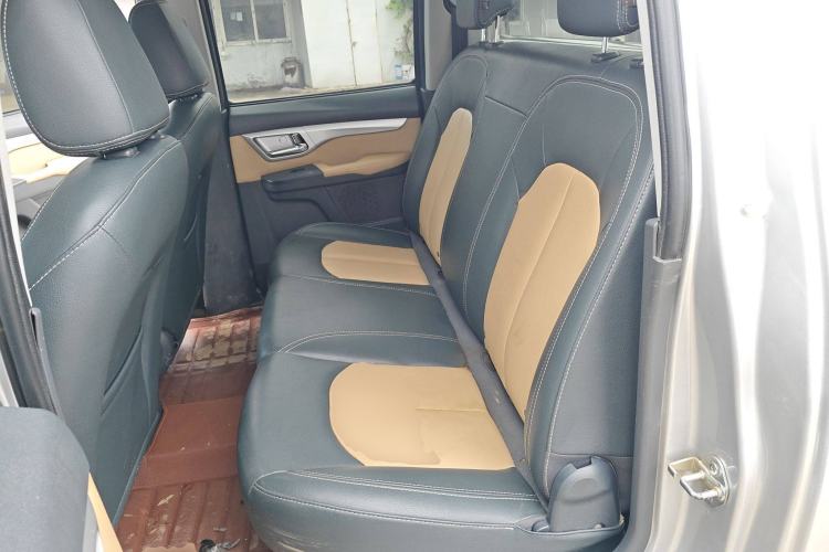 Used Great Wall Wingle 6 2014 2.4L Two-Wheel Drive Elite Version 4G69 Left Rear Seat