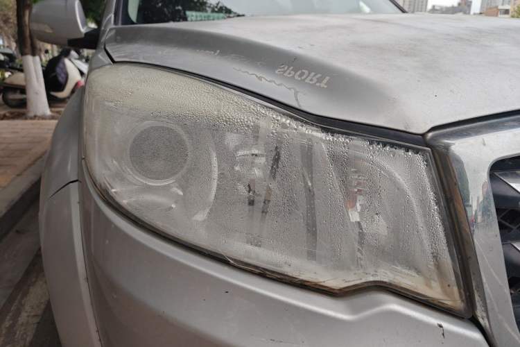 Used Great Wall Wingle 6 2014 2.0T Four-Wheel Drive Elite Version 4D20B Right Front Headlight