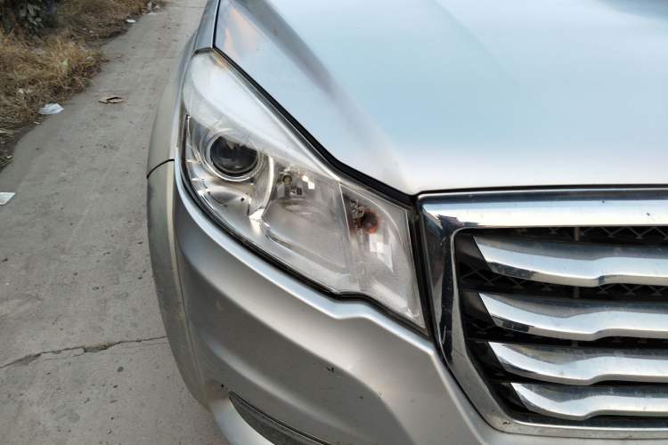 Used Great Wall Wingle 6 2014 2.0T Two-Wheel Drive Elite Version 4D20B Right Front Headlight