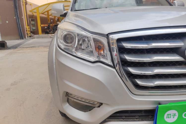 Used Great Wall Wingle 6 2014 2.4L Two-Wheel Drive Elite Version 4G69 Right Front Headlight
