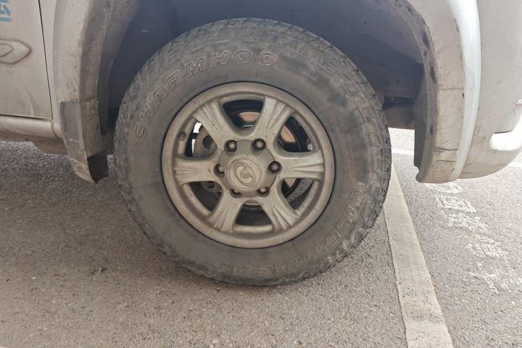 Used Great Wall Wingle 6 2014 2.0T Four-Wheel Drive Elite Version 4D20B Right Front Wheel Hub