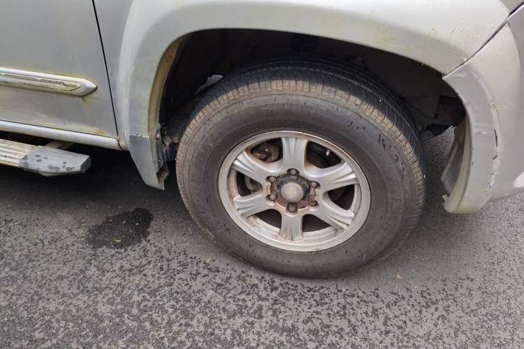 Used Great Wall Wingle 6 2014 2.0T Two-Wheel Drive Elite Version 4D20B Right Front Wheel Hub