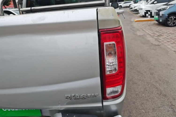 Used Great Wall Wingle 6 2014 2.0T Four-Wheel Drive Navigation Version 4D20B Right Rear Taillight