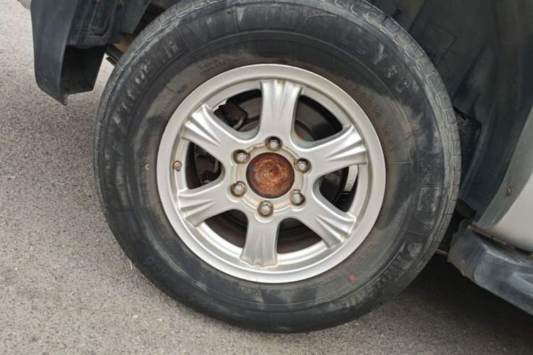 Used Great Wall Wingle 6 2014 2.0T Four-Wheel Drive Navigation Version 4D20B Right Rear Wheel Hub