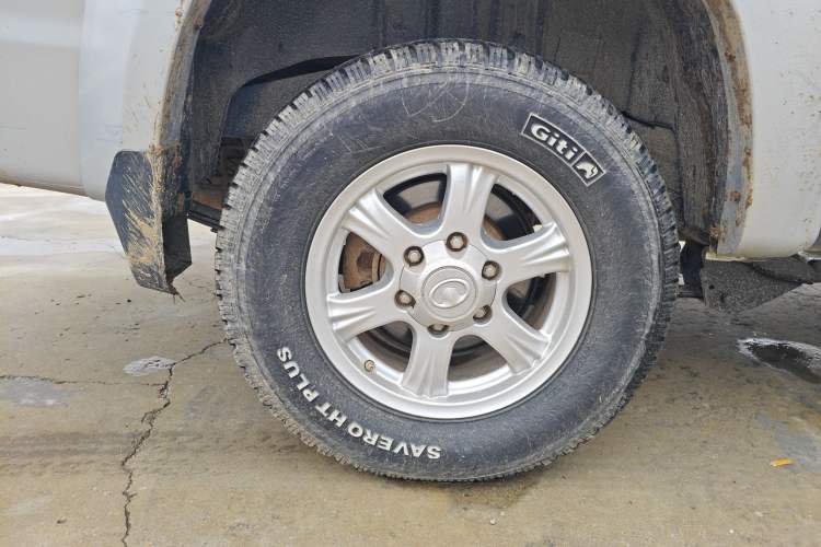 Used Great Wall Wingle 6 2014 2.4L Two-Wheel Drive Elite Version 4G69 Right Rear Wheel Hub