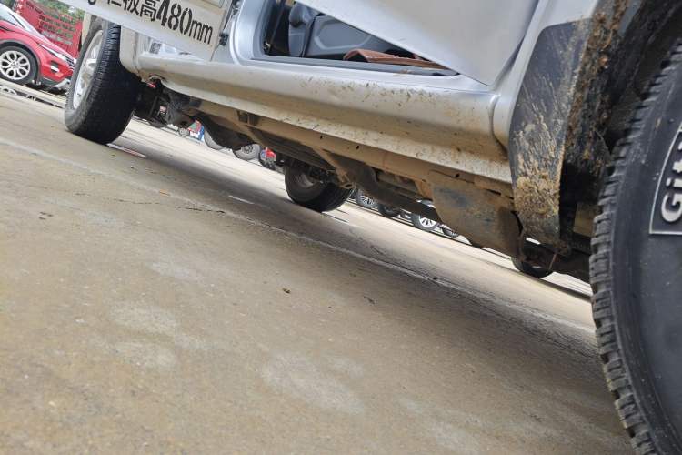 Used Great Wall Wingle 6 2014 2.4L Two-Wheel Drive Elite Version 4G69 Right Side Sill