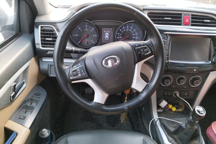 Used Great Wall Wingle 6 2014 2.0T Two-Wheel Drive Elite Version 4D20B Steering Wheel