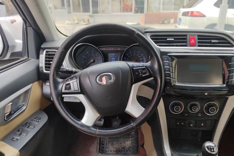 Used Great Wall Wingle 6 2014 2.4L Two-Wheel Drive Elite Version 4G69 Steering Wheel