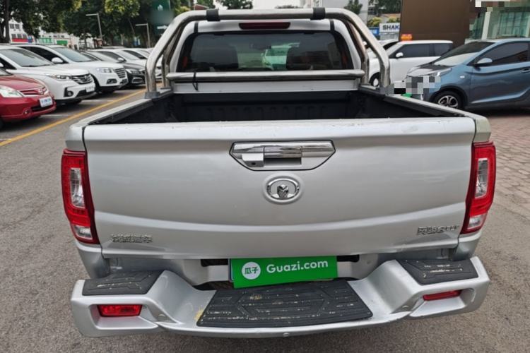 Used Great Wall Wingle 6 2014 2.0T Four-Wheel Drive Navigation Version 4D20B Trunk