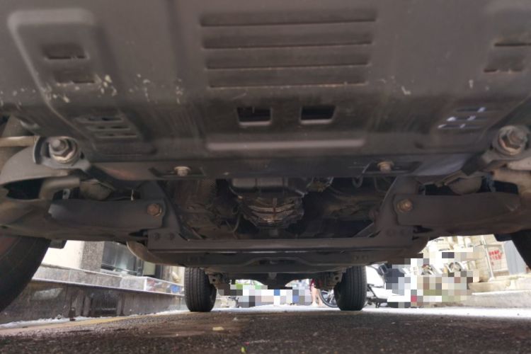 Used Great Wall Wingle 6 2014 2.4L Two-Wheel Drive Elite Version 4G69 Chassis Front