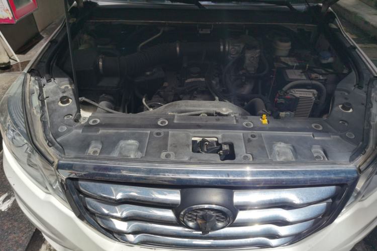 Used Great Wall Wingle 6 2014 2.4L Two-Wheel Drive Elite Version 4G69 Engine Bay