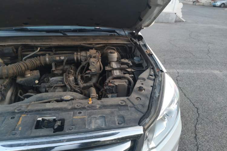 Used Great Wall Wingle 6 2014 2.4L 4x4 Navigation Edition 4G69 Engine Bay Left
