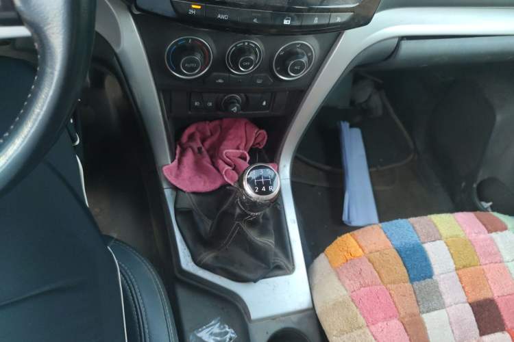 Used Great Wall Wingle 6 2014 2.4L 4x4 Navigation Edition 4G69 Gear Lever