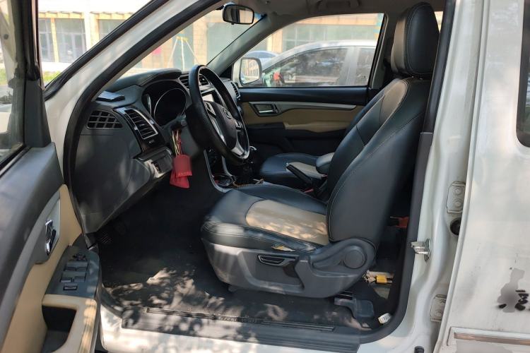 Used Great Wall Wingle 6 2014 2.0T Two-Wheel Drive Elite Version 4D20B Left Front Seat