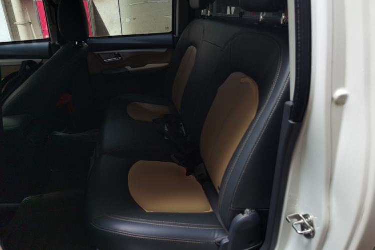 Used Great Wall Wingle 6 2014 2.4L Two-Wheel Drive Elite Version 4G69 Left Rear Seat